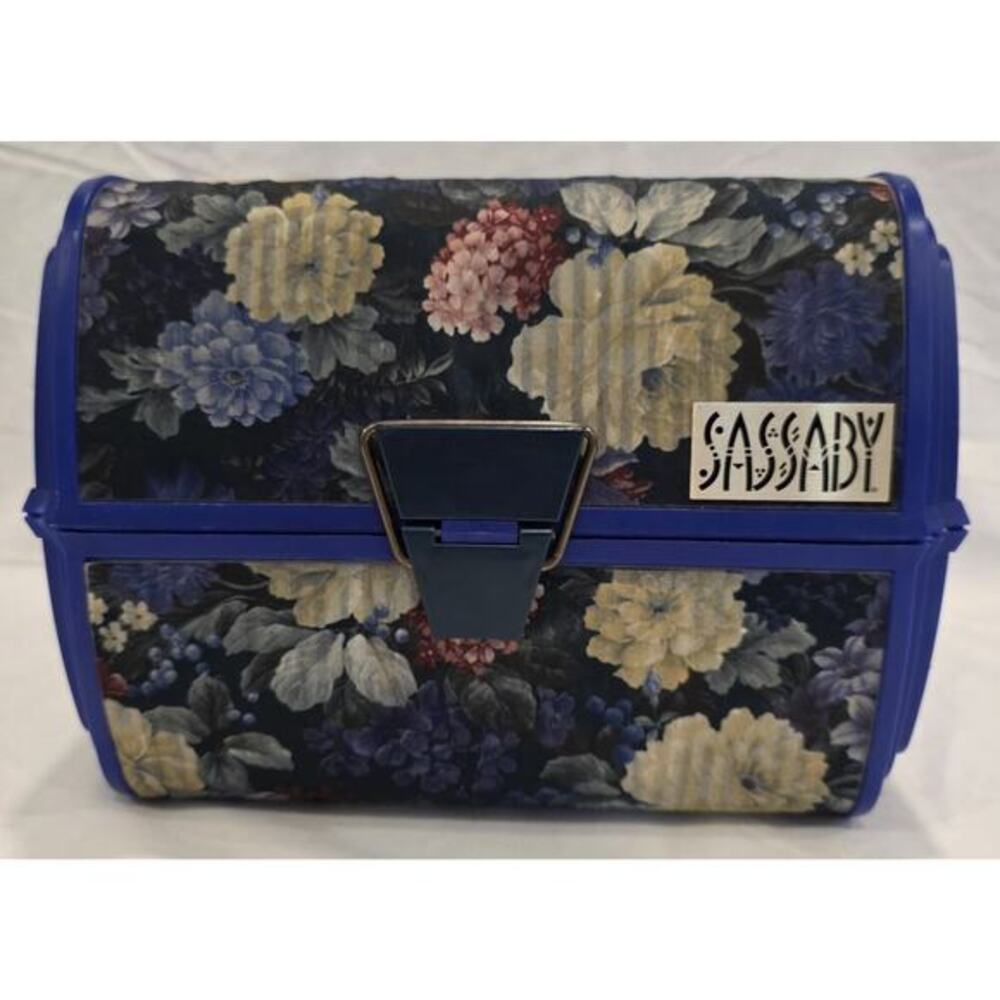 Sassaby Blue Floral Makeup Organizer Storage 1980's Vintage Model 102